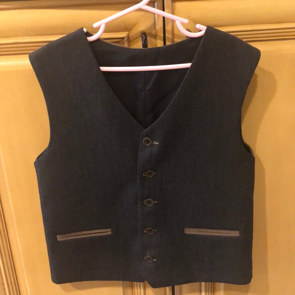 Boys size 9 dressy vest